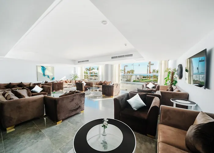 Porto Sokhna & 4* Ain Sukhna